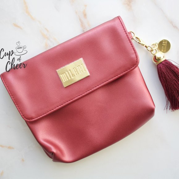 ✨2/$30 🎄Milani Red Clutch - Picture 1 of 6